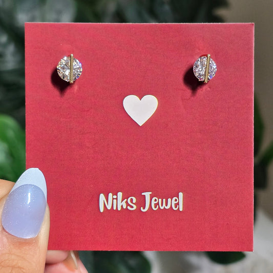 Minimal Crystal Stud Earrings ✨