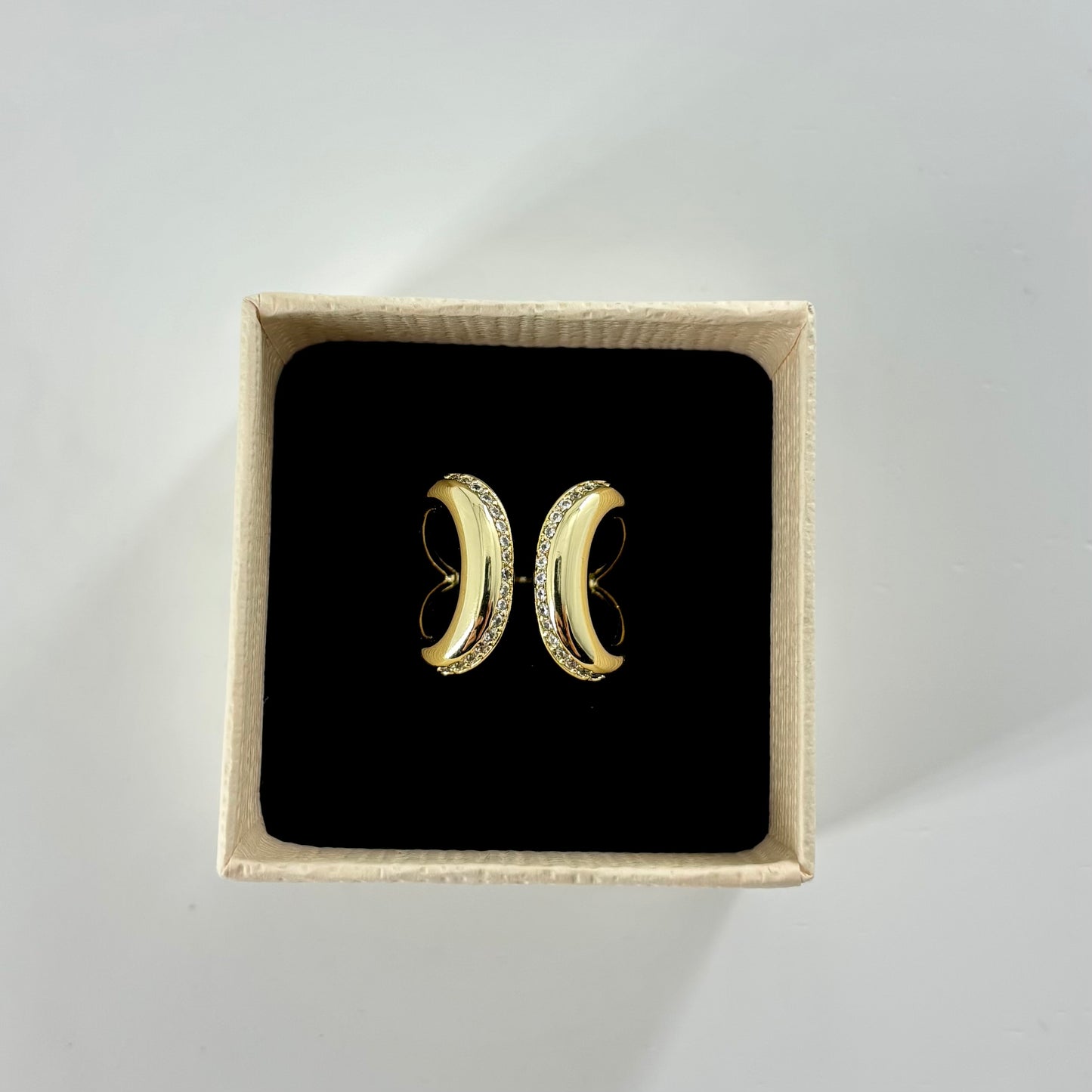 Modern Infinity Loop Ring