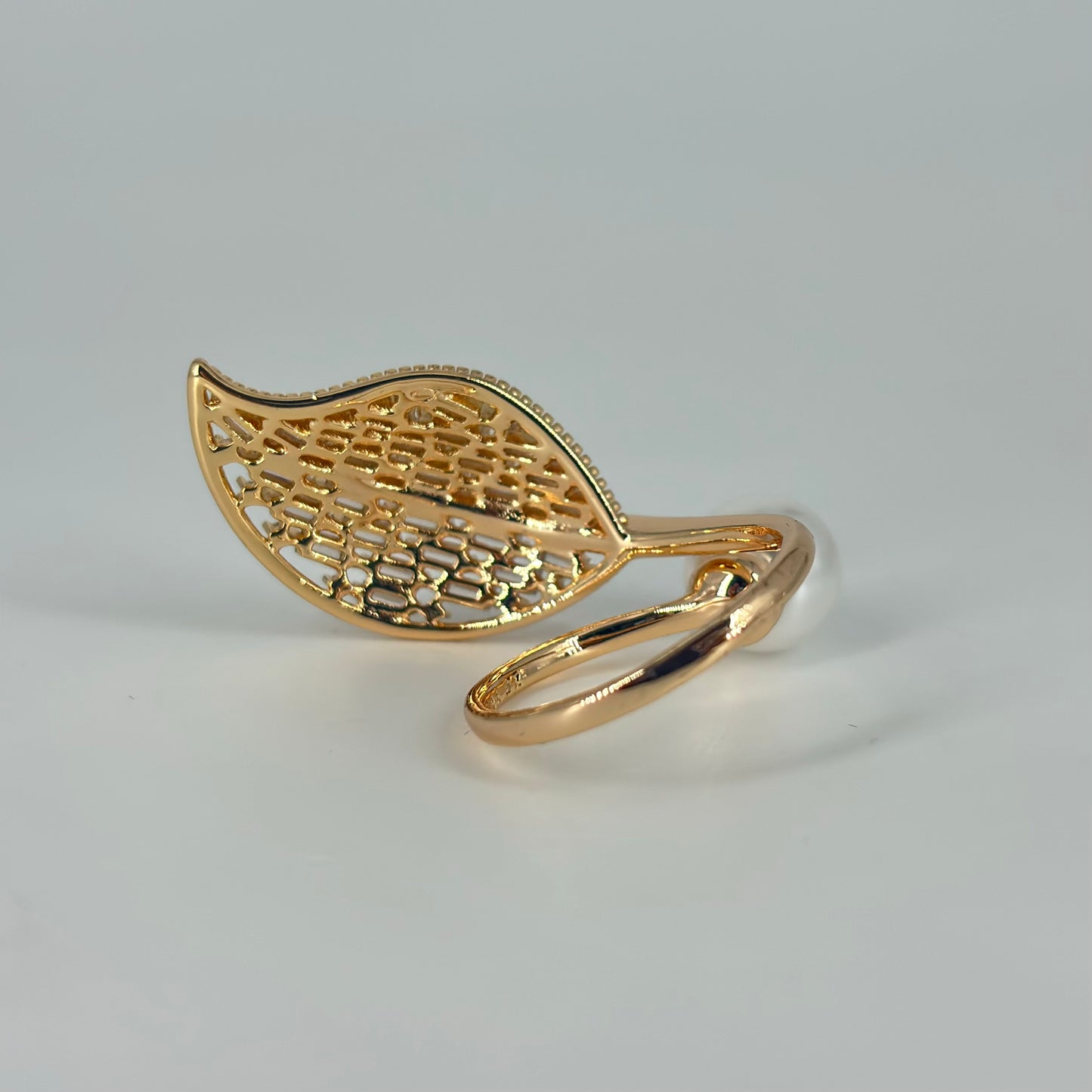 Adjustable Leaf Pattern Ring