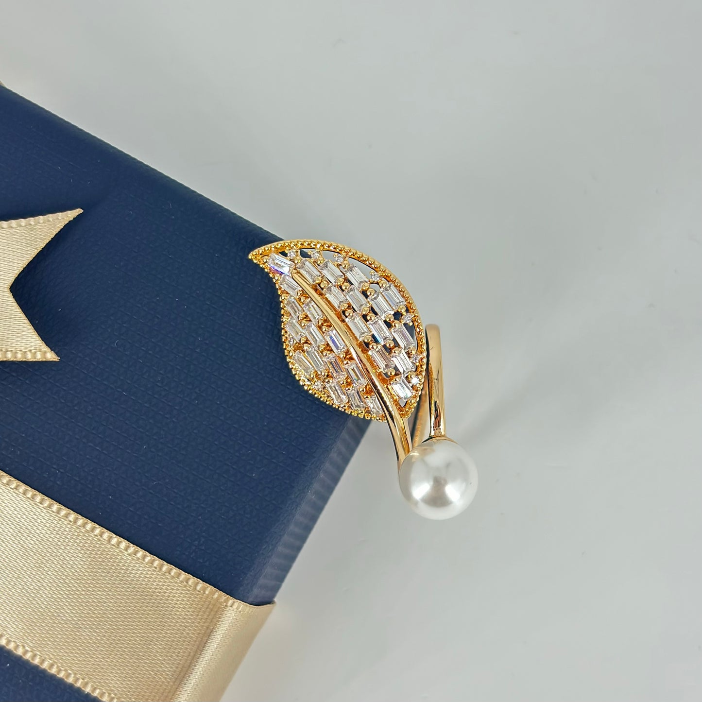 Adjustable Leaf Pattern Ring