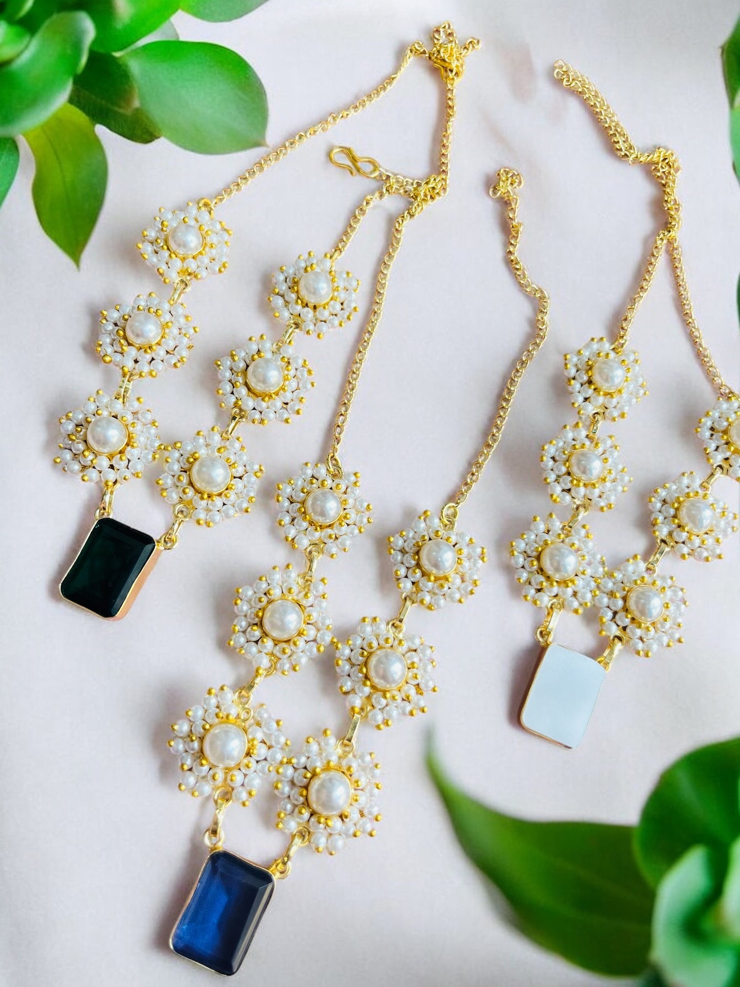 Pearl western necklace
