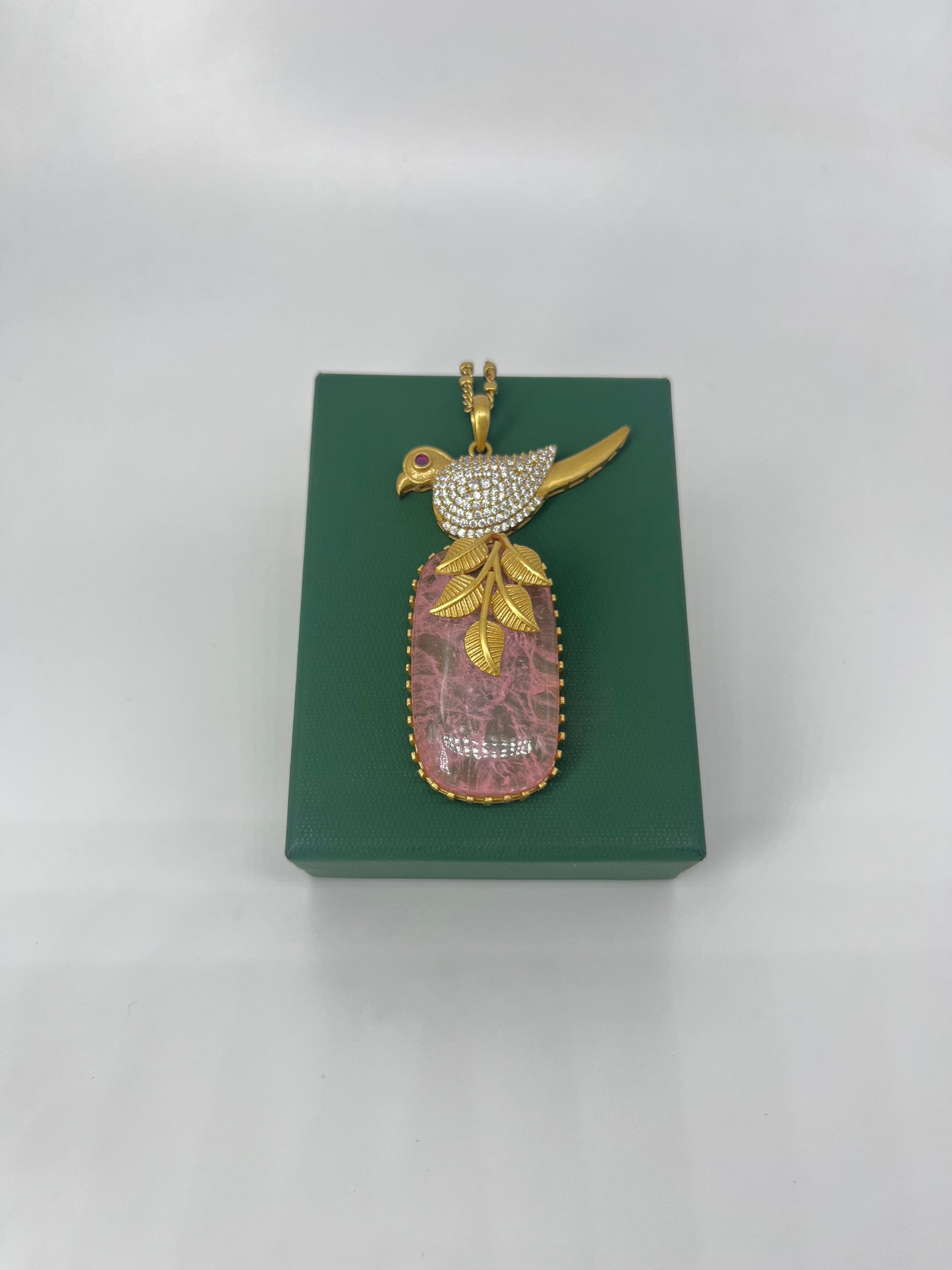 Bird stone pendent set