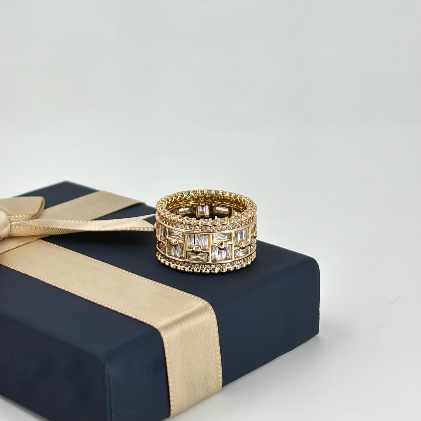 Rose Gold-Plated Geometric Eternity Band Ring