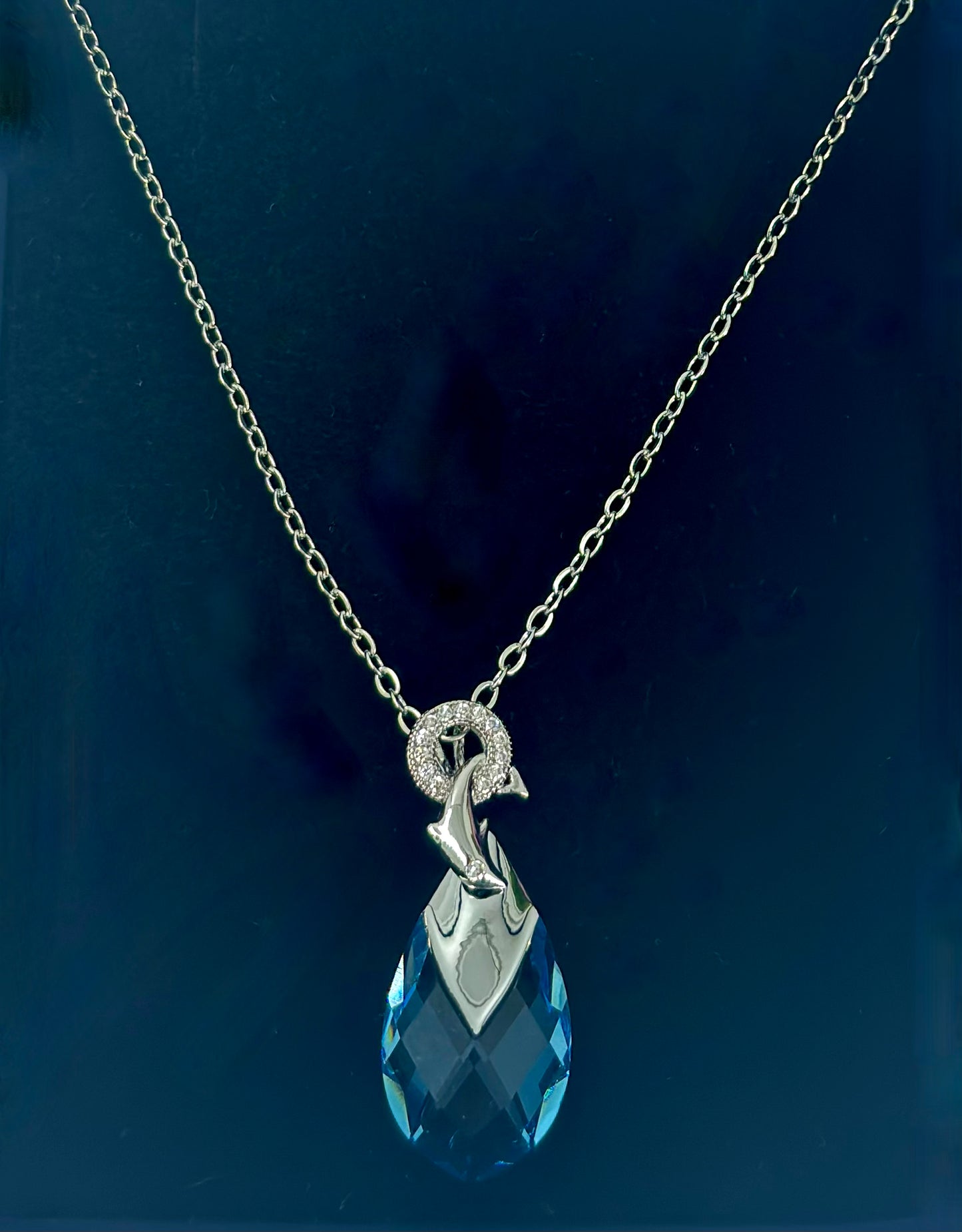Dolphin-Inspired Blue Crystal Pendant Chain