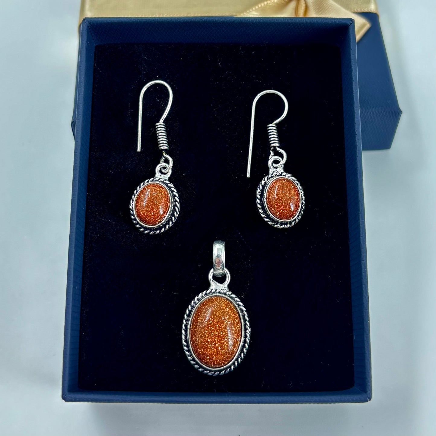 Natural Sunstone pendant & earring set