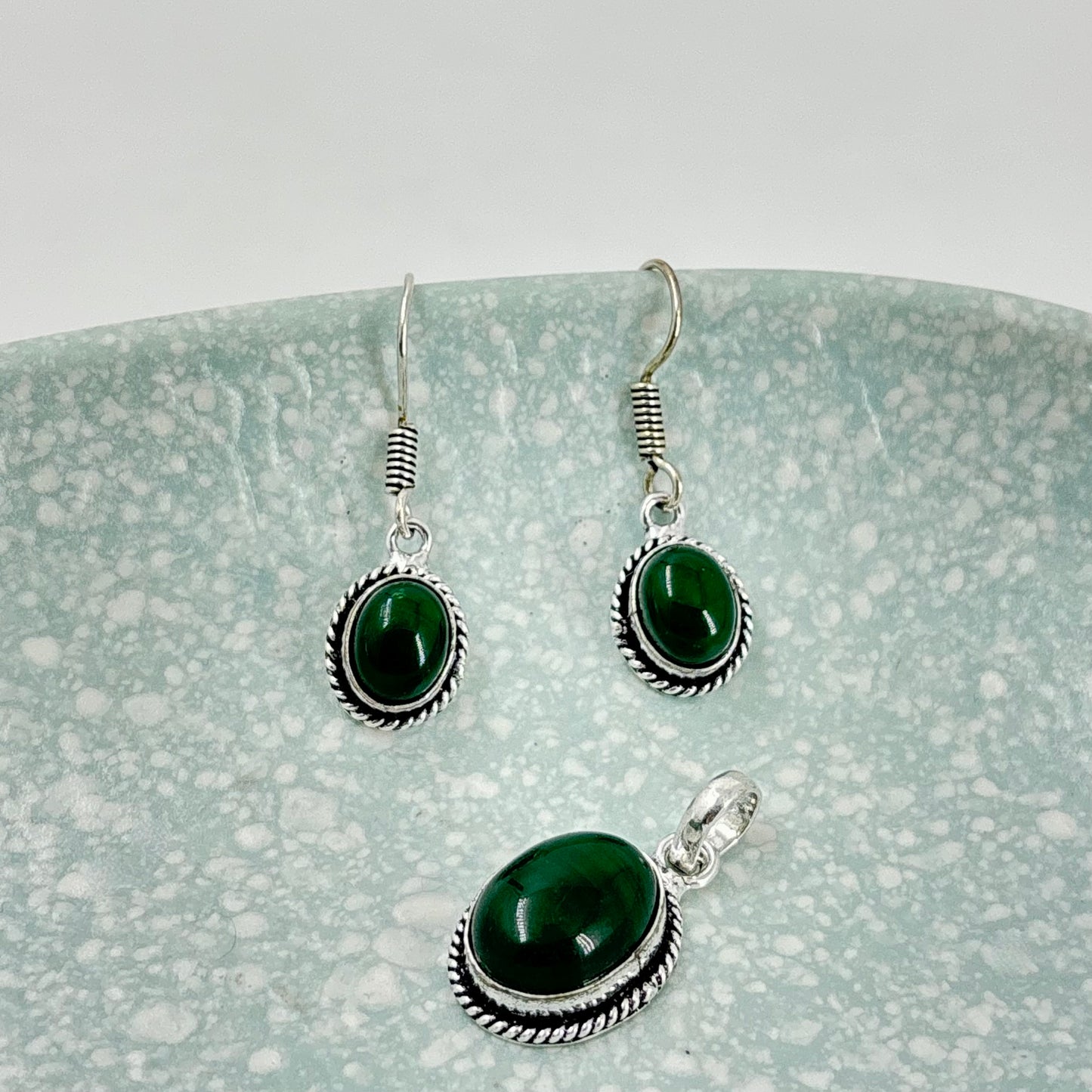 Natural Green Aventurine stone pendant & earring set