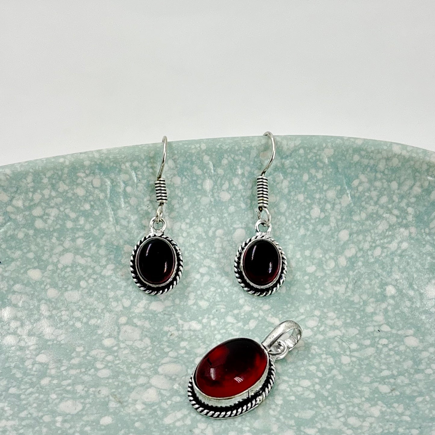 Natural Garnet stone pendant & earring set