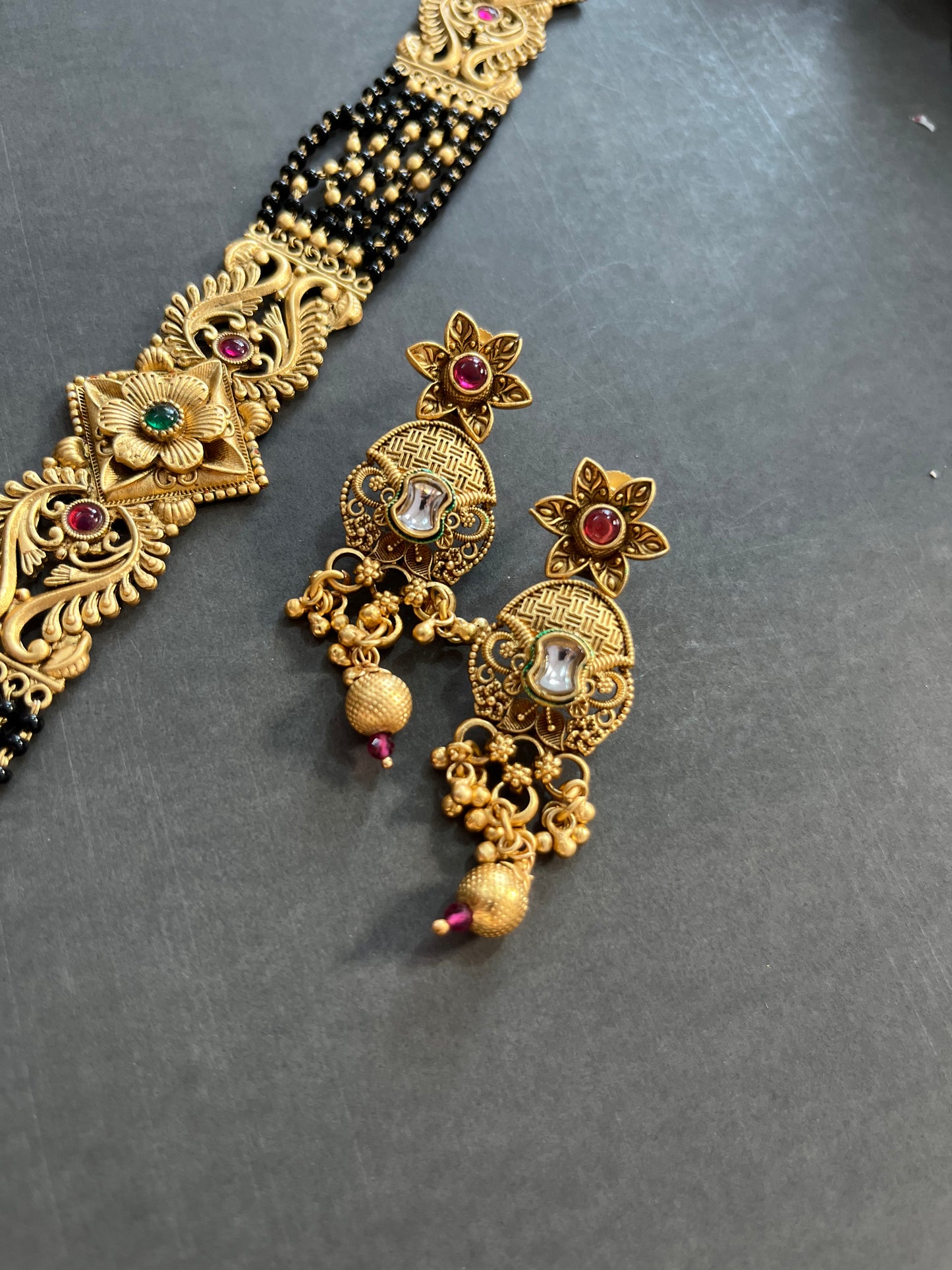 MANGALSUTRA LONG 28 INCH