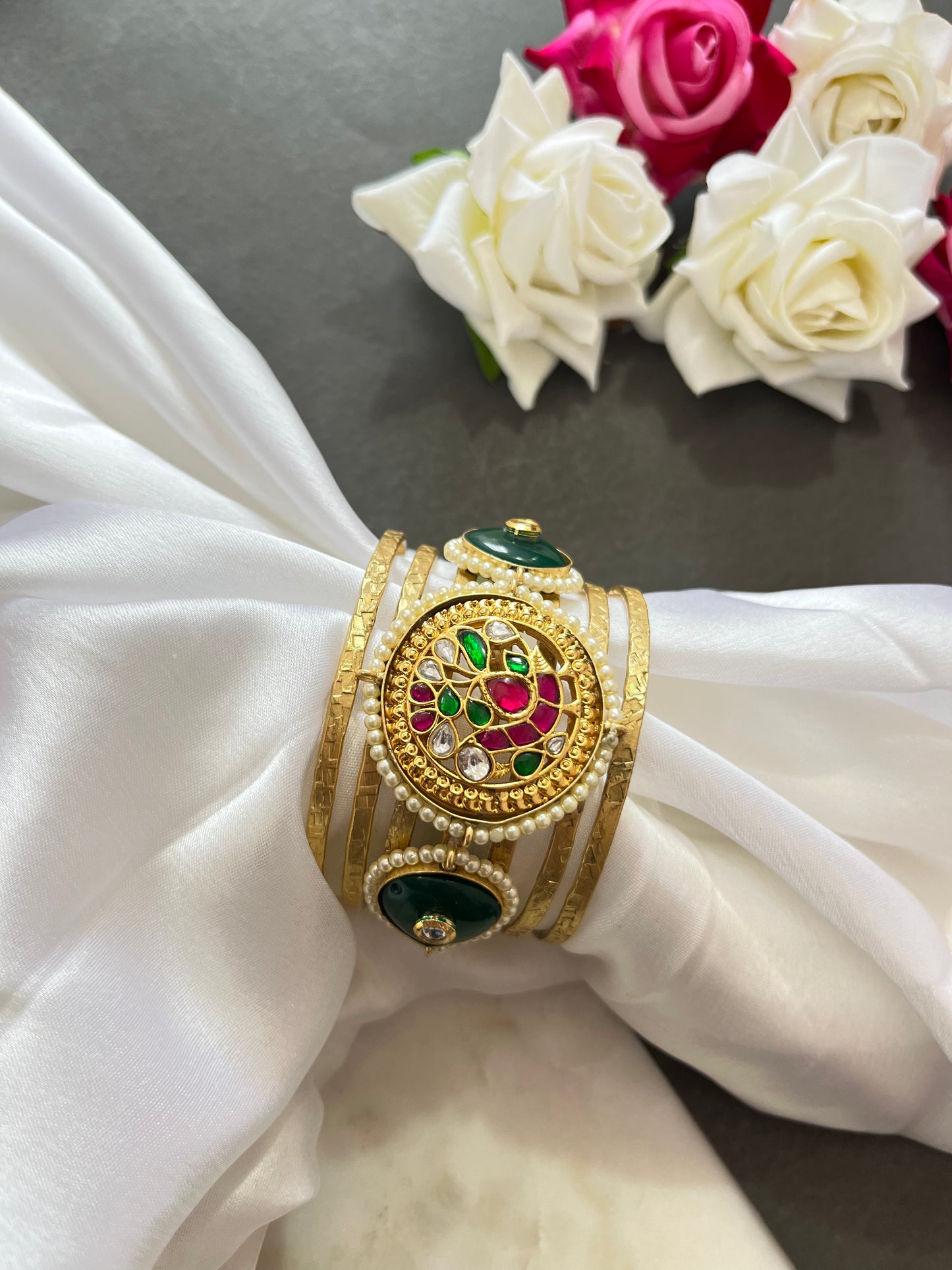 JADAU FUSION BANGLE IN IMITATION STONE