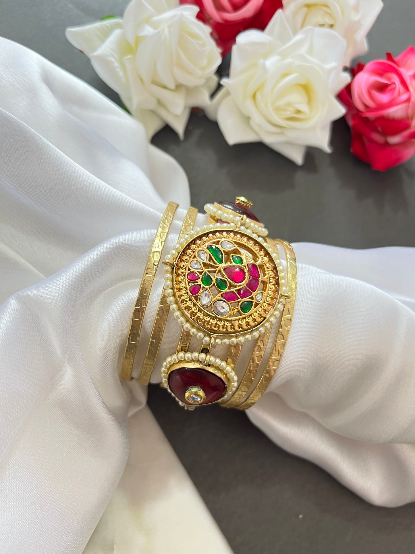 JADAU FUSION BANGLE IN IMITATION STONE