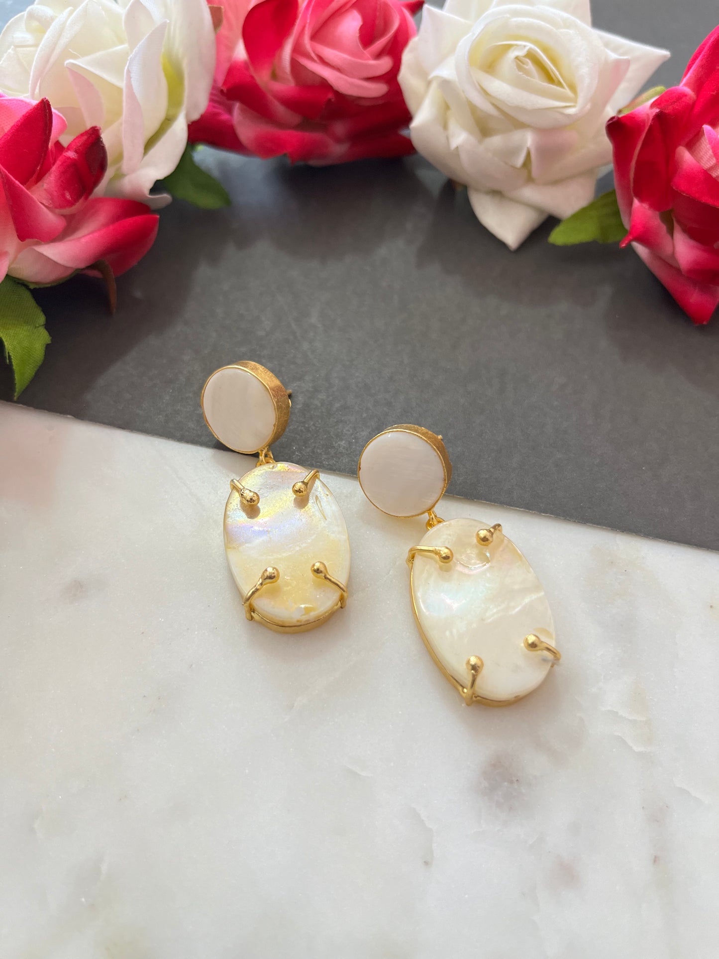 MOTHER OF PEARL EARRING
