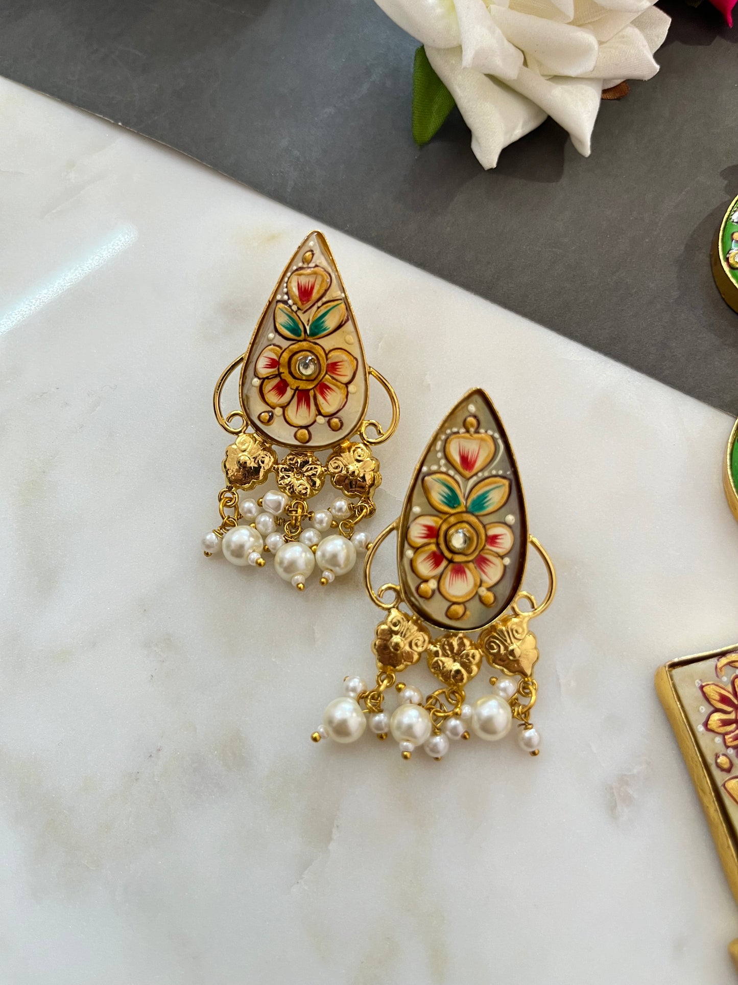 GREEN TANJORE ART NECKLACE