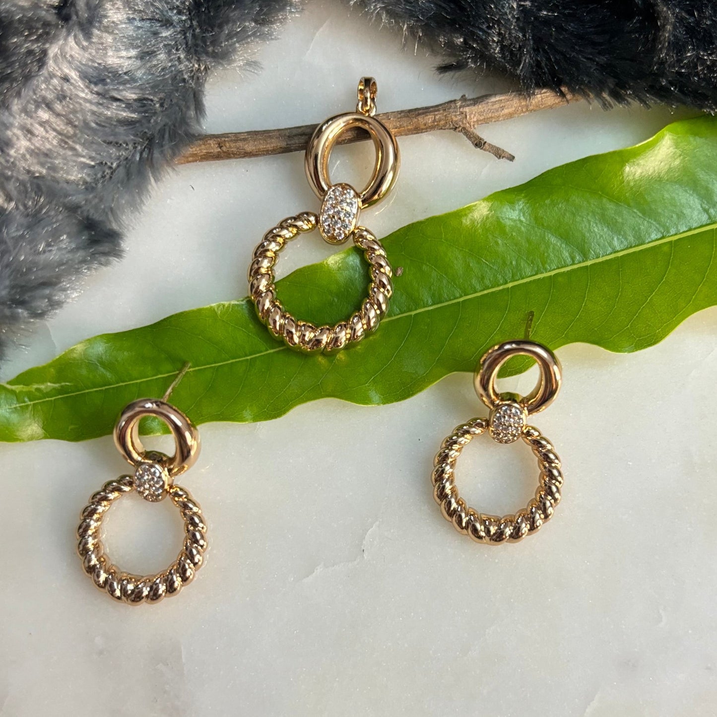 Pendant with Earring Combo Set