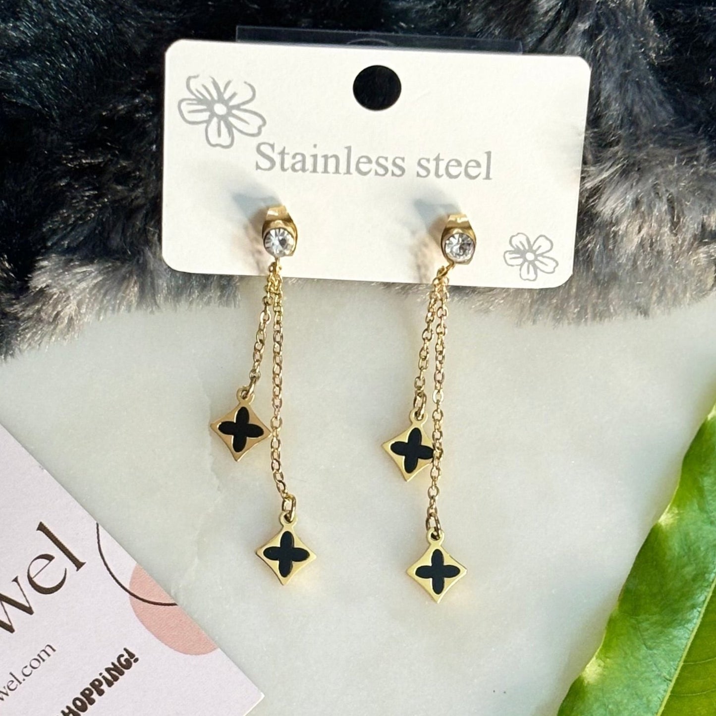 Anti-turnish Sleek Earring