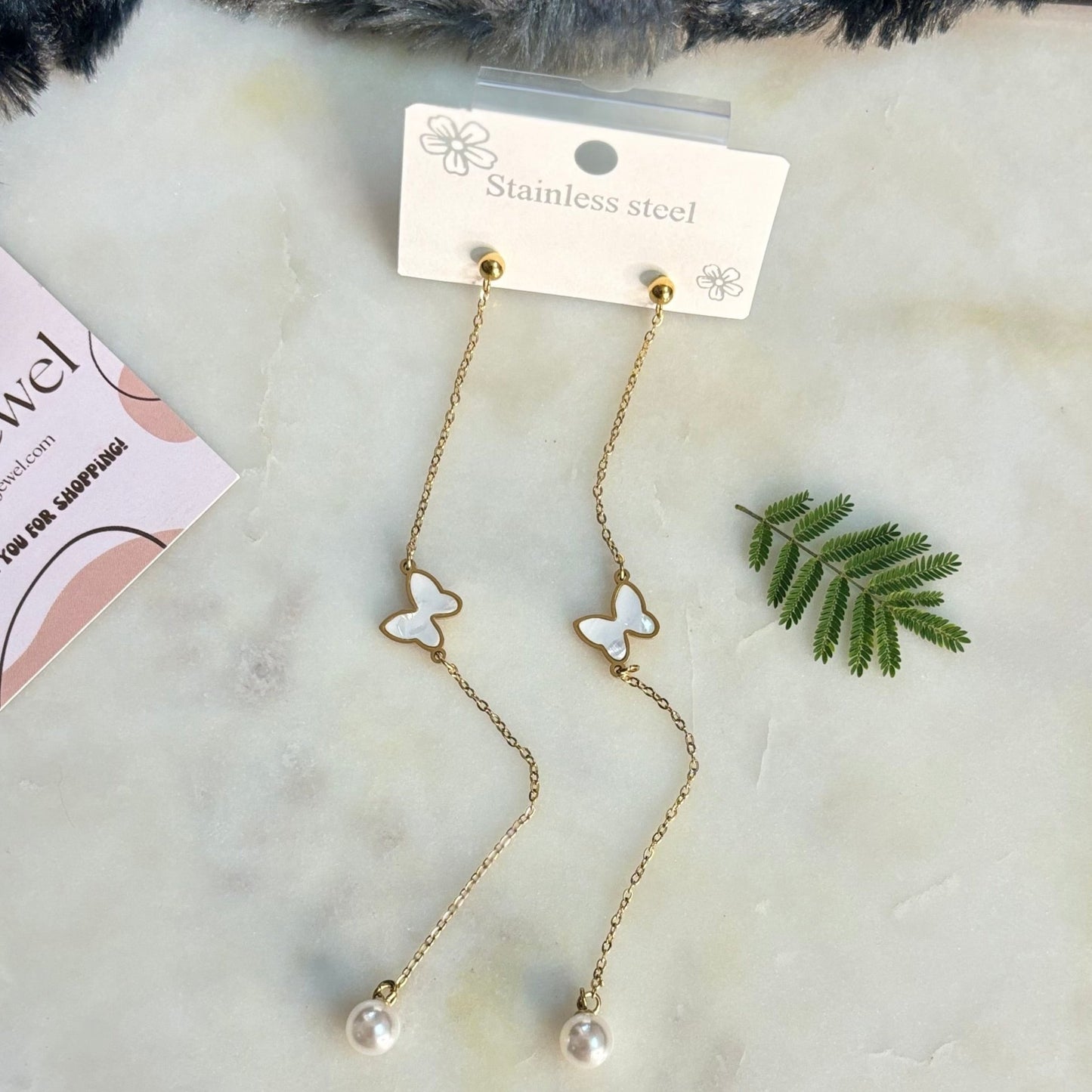 MOP Butterfly Long Dangler