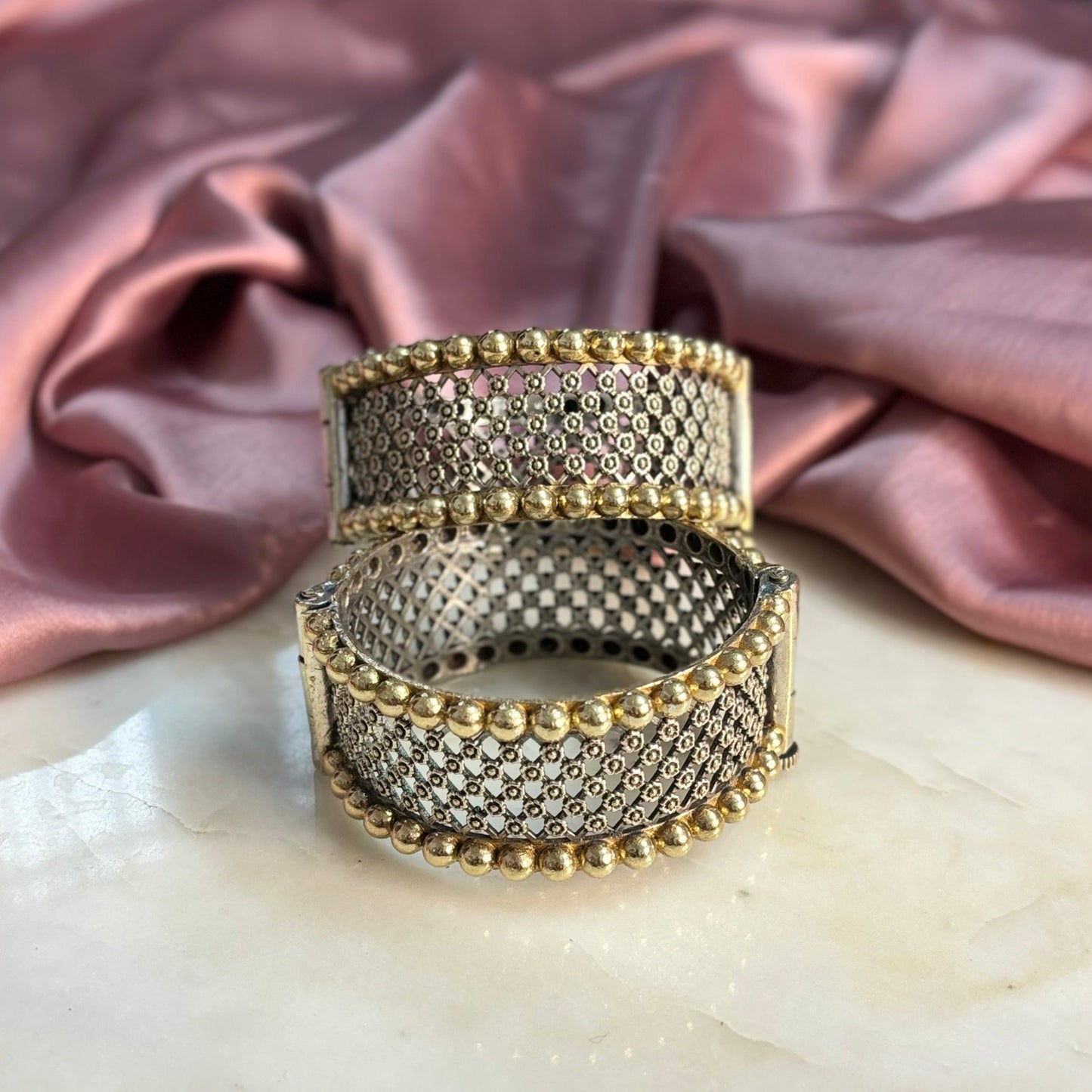 Dual Tone Jaal Design Bangle - 1 Piece