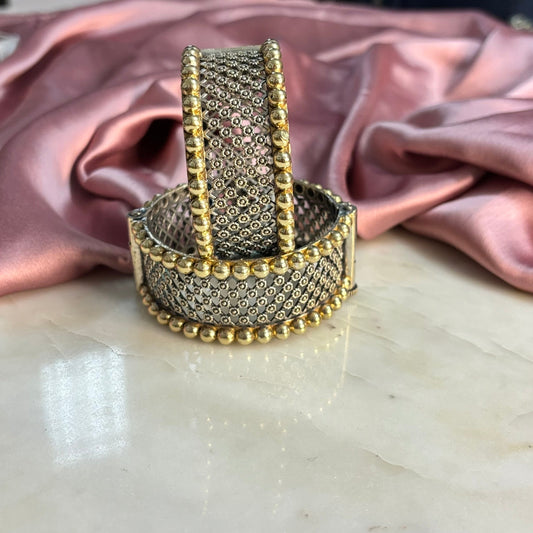 Dual Tone Jaal Design Bangle - 1 Piece