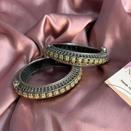 Dual Tone Bangle - 1 Piece