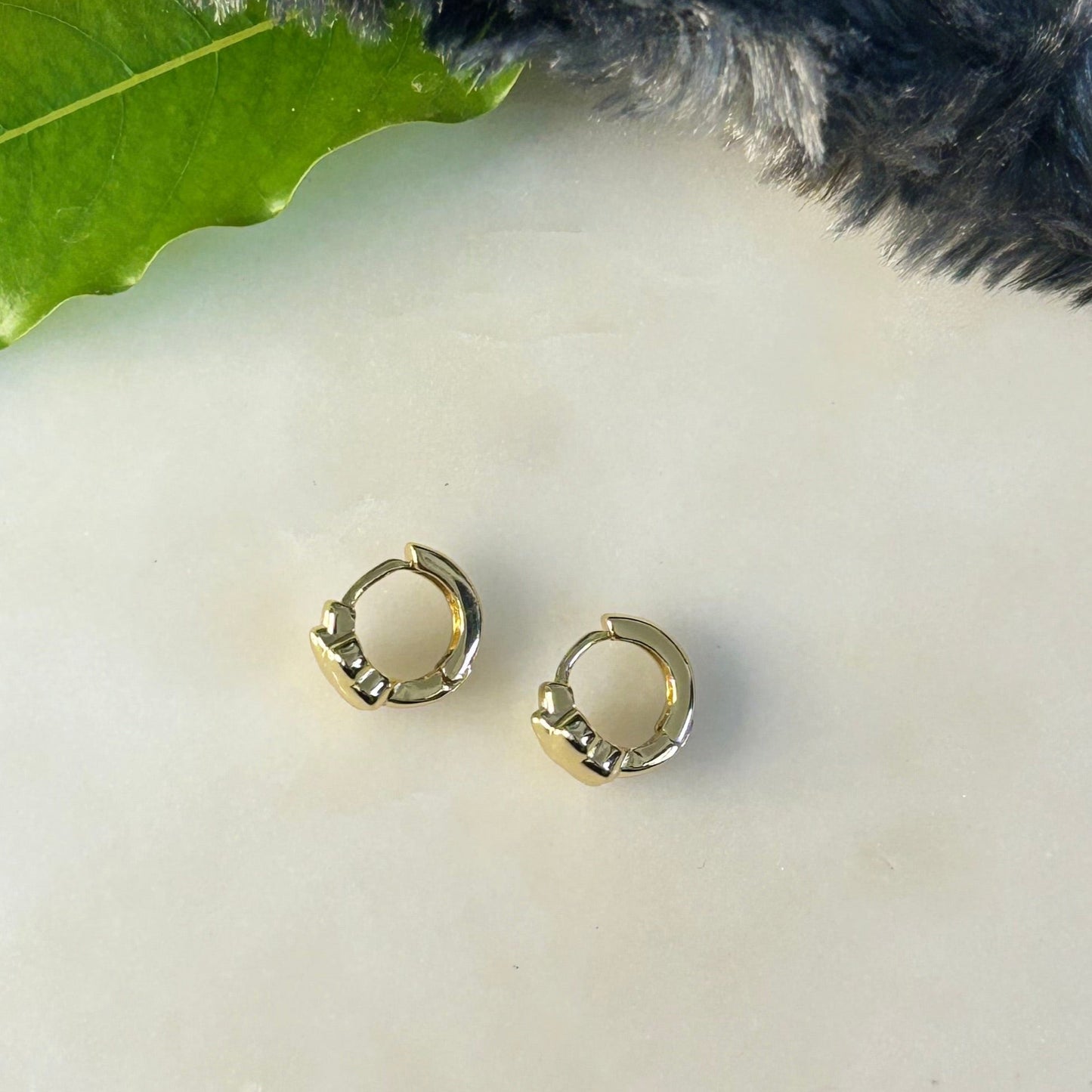 Small Flower Earhoop