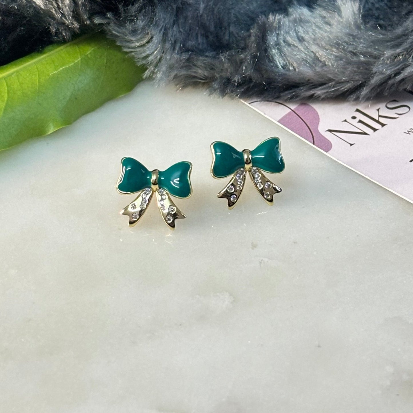 Bow-shaped Ear Stud