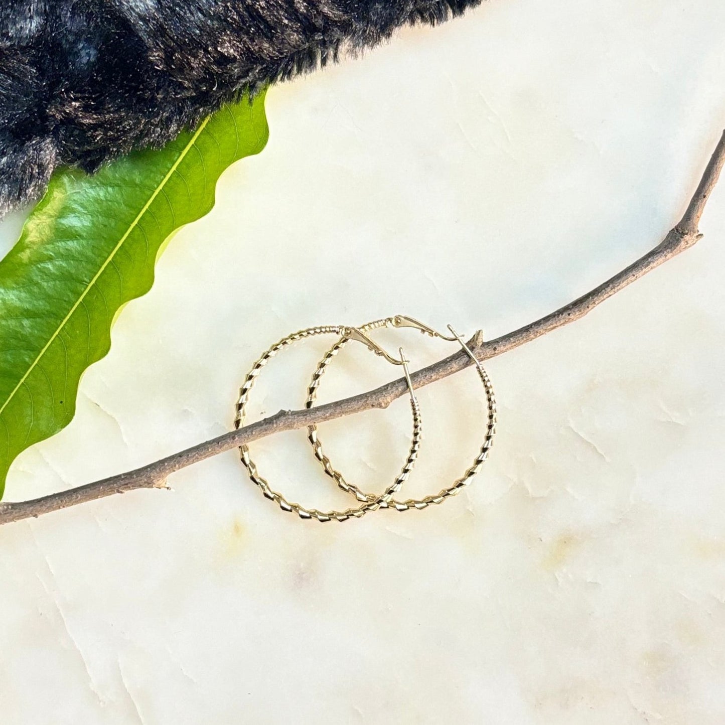Western Medium Size Hoops