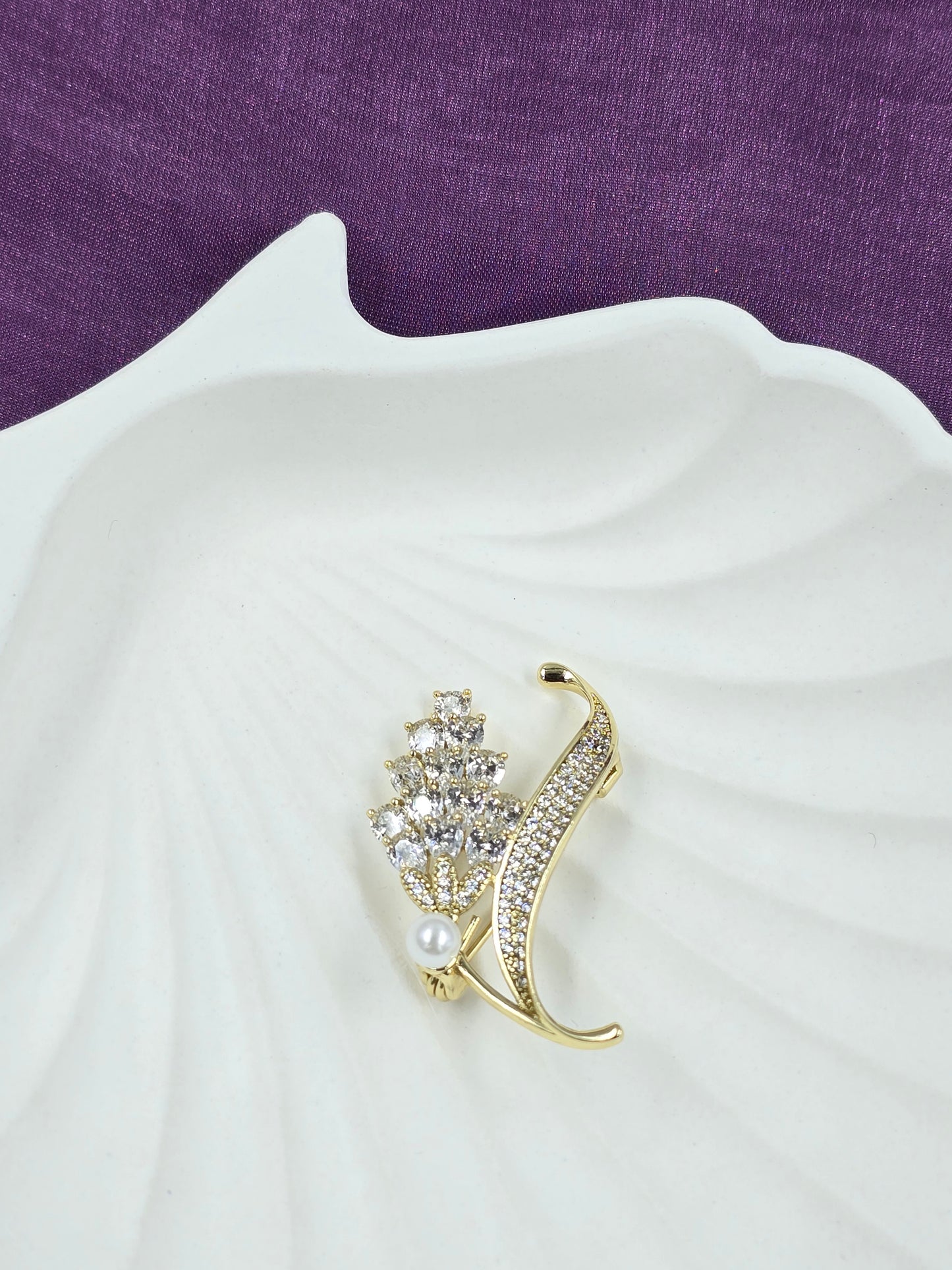 Leaf Pattern Brooch