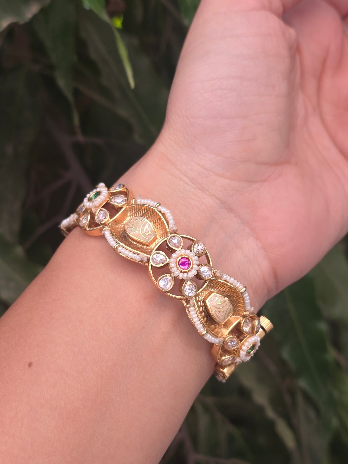 Antique Pearl-Edged Kada Openable Bangles
