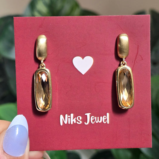Champagne Crystal Drop Earrings ✨