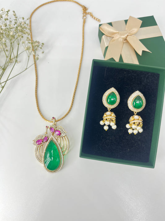 Drop shape stone pendent necklace