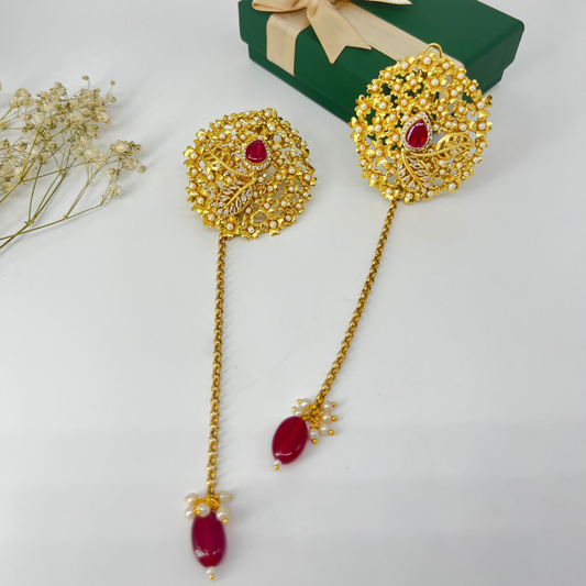 Floral leaf motive chain earring