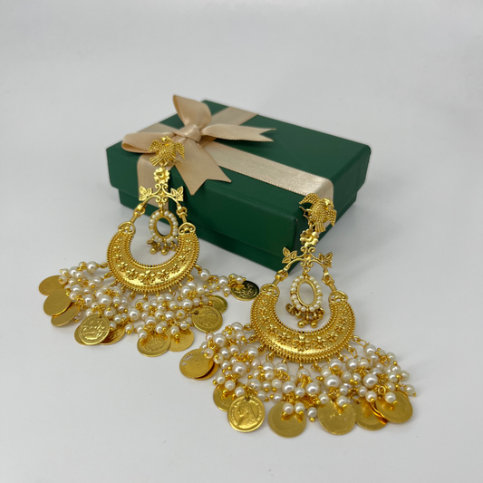 Golden chand-bali earring