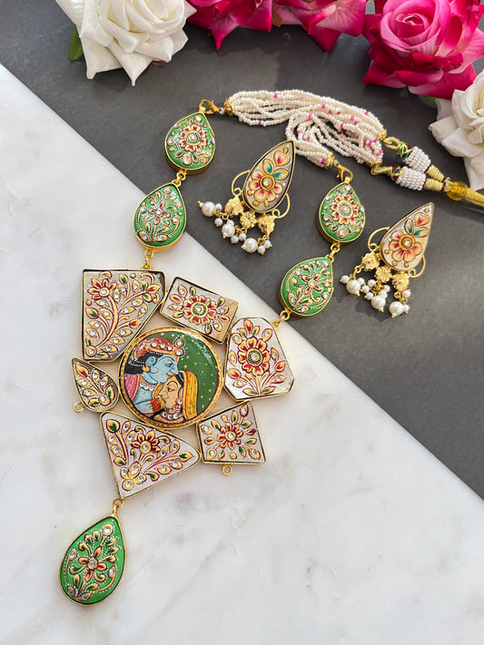 GREEN TANJORE ART NECKLACE