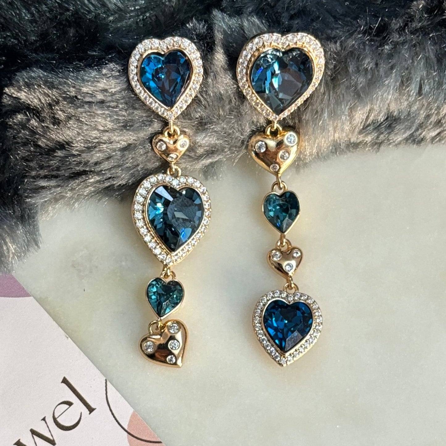 HEART SHAPED SWAROVSKI CRYSTAL DANGLER