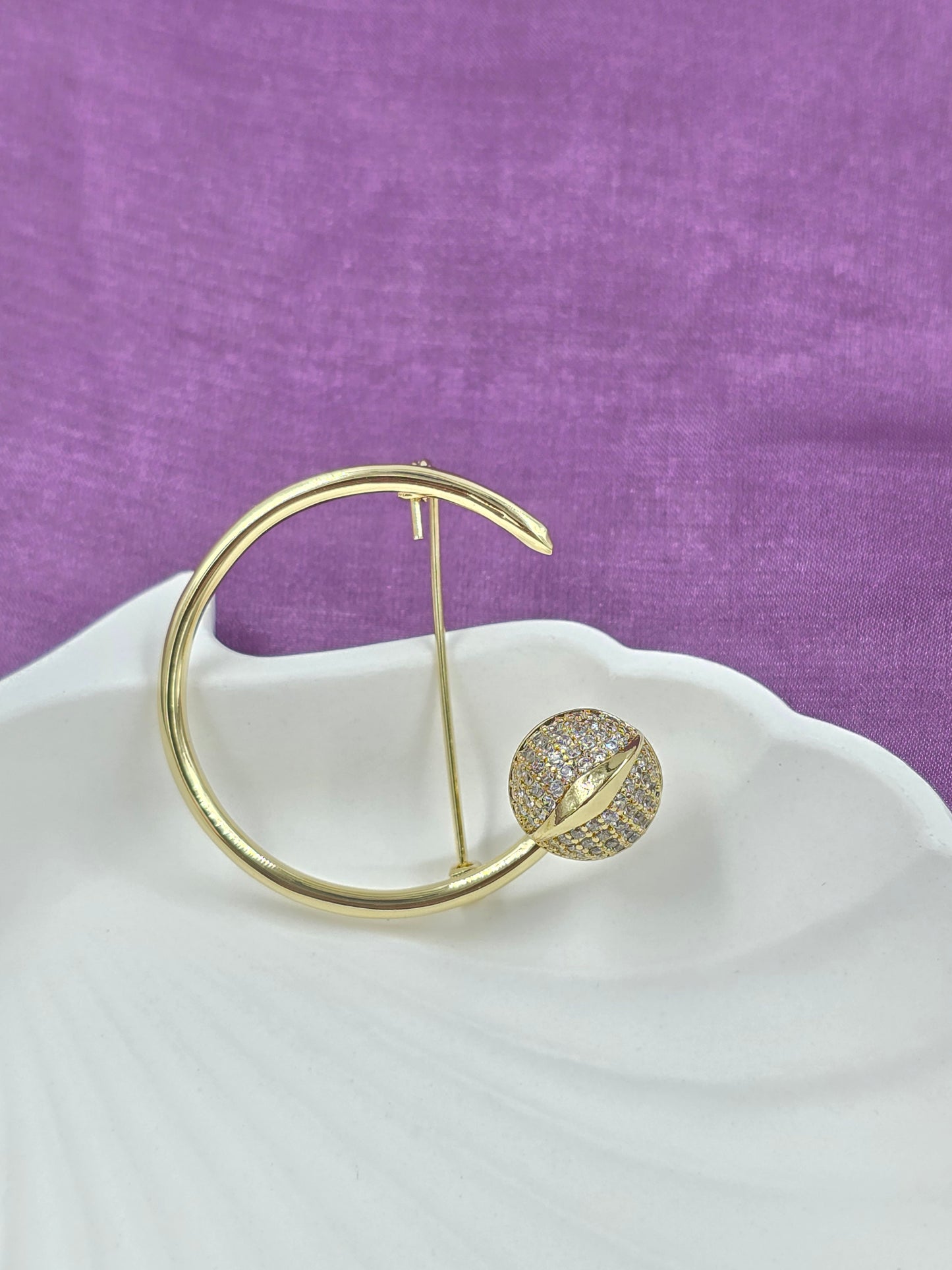 Minimal Brooch