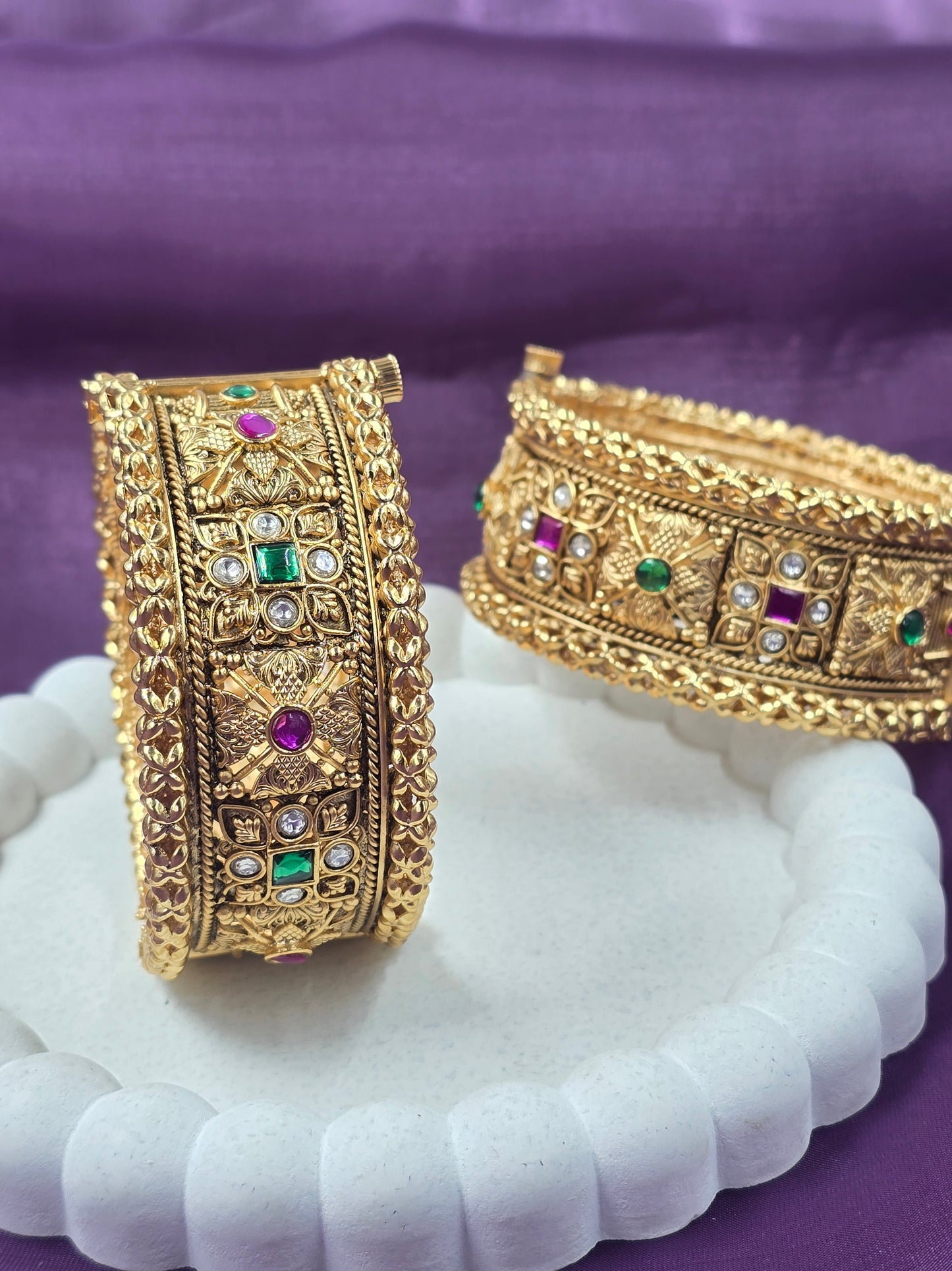 Broad Rajwadi Openable Bangle