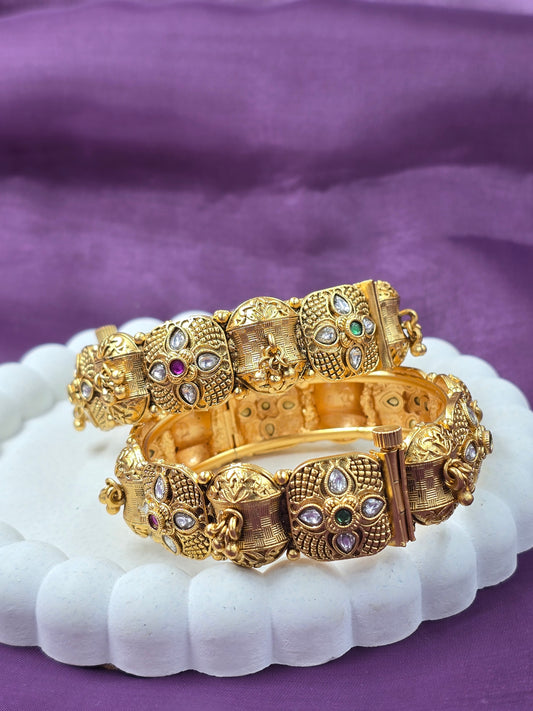 Traditional Beaded Finish Studded Bangles
